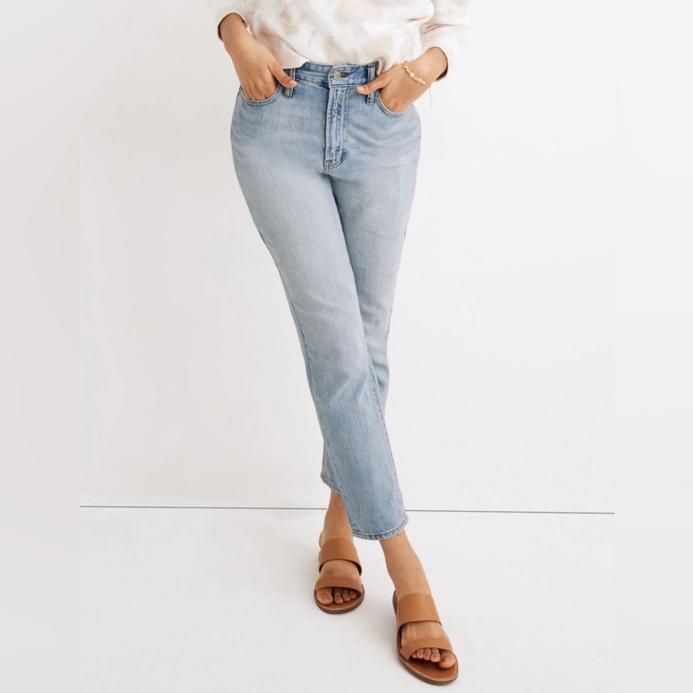 Madewell Straight Leg Jeans in Light Blue Wash